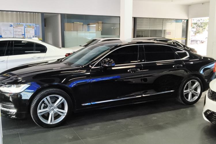 Used Volvo S90 2019 T5 Zhiyi Edition
