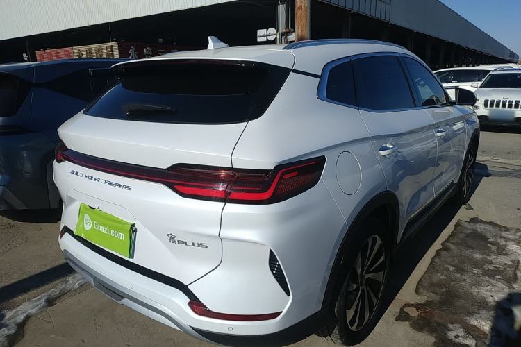 Used BYD Song PLUS New Energy 2024 HONOR Edition DM-i 110km Flagship PLUS
