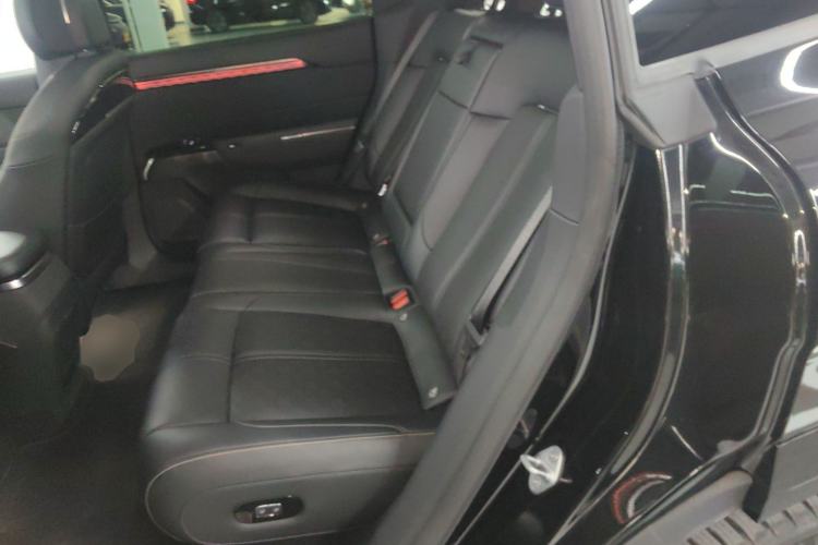 Used Zeekr 7X 2025 100 kWh Long-Range Rear-Wheel Drive with Intelligent Driving Features