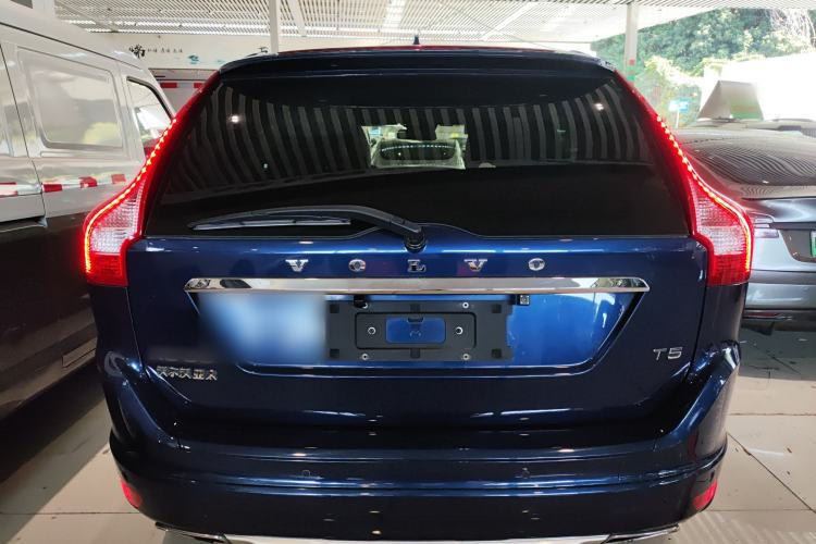 Used Volvo XC60 2015 T5 Smart Upgrade Model
