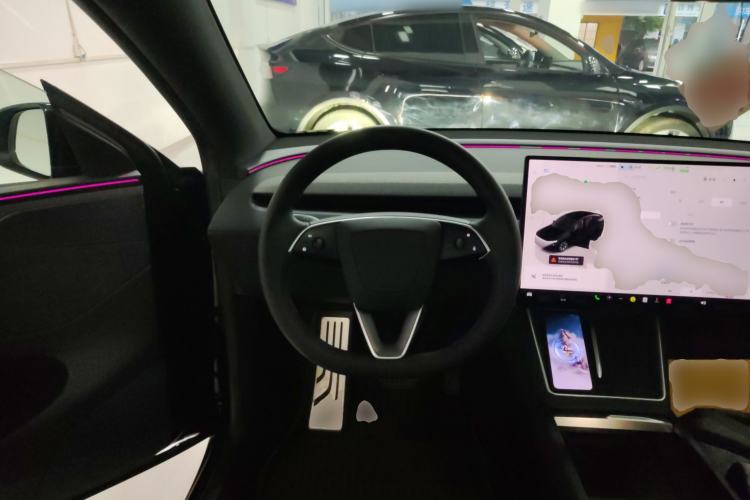 Used Tesla Model Y L 2025 Model Long-Range All-Wheel-Drive Version
