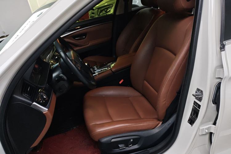 Used BMW 5 Series 2014 520i Elegant Edition
