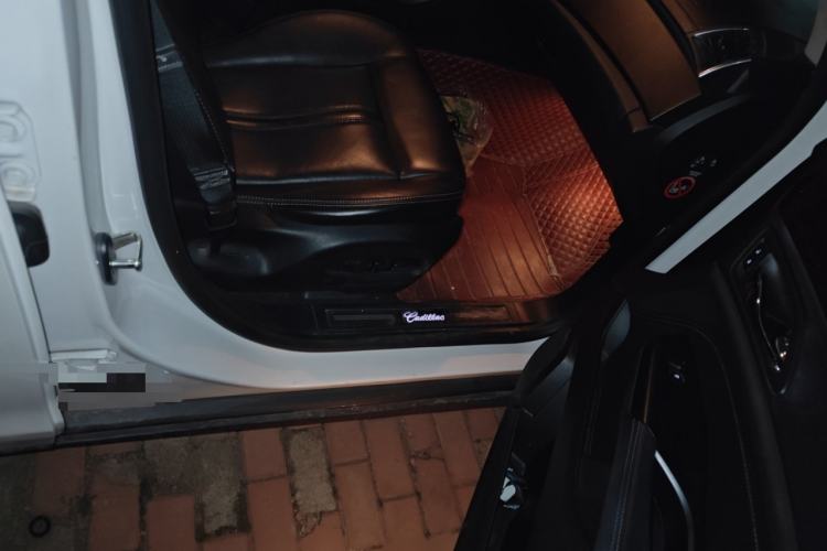 Used Cadillac SRX 2014 3.0L Leading Model
