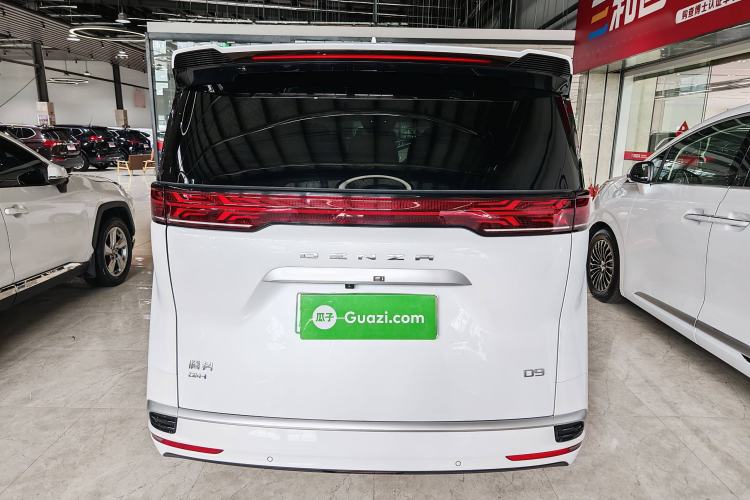 Used Denza D9 2022 DM-i 945 Luxury Model
