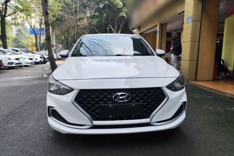 Used Hyundai Celesta 2020 1.6L Automatic GL Enjoyable Edition