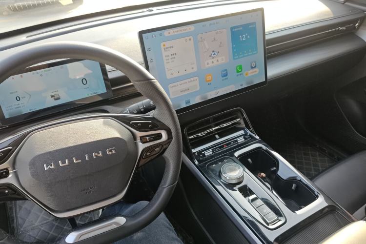 Used Wuling Xingguang 2024 Co-Creation Edition 510 Advanced Model