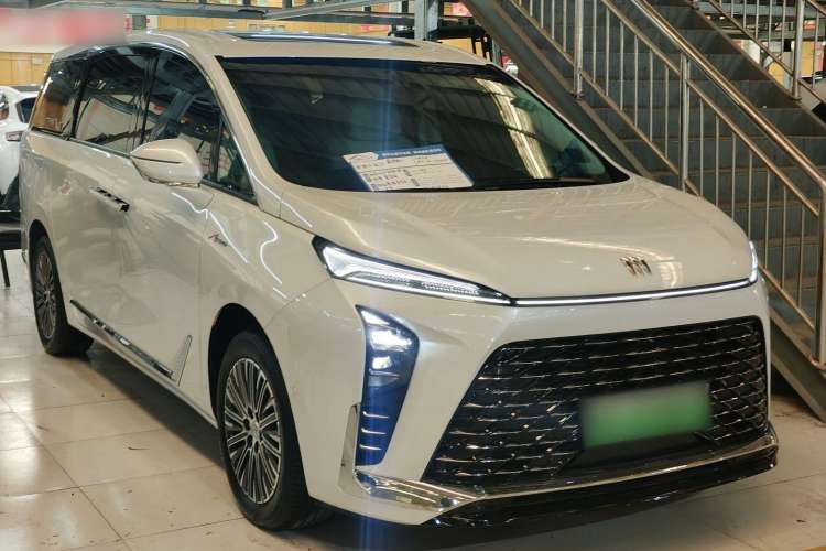 Used Buick GL8 New Energy 2024 Lu Zun Luxury Edition 7-Seater
