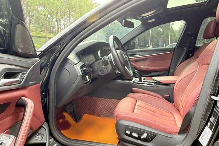 Used BMW 5 Series 2023 530Li Luxury Edition M Sport Package
