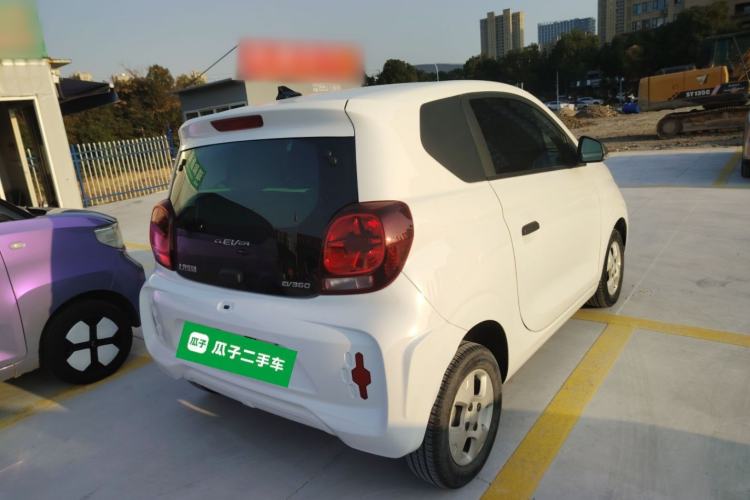 Used Roewe Clever 2021 302 km New Four-Seater Super-Efficient Version
