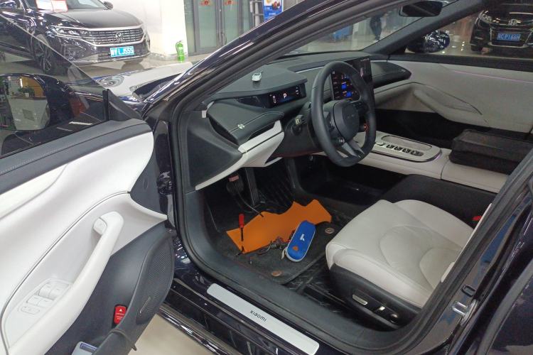 Used  SU7 2024 Rear-Drive Ultra-Long Range Advanced Pro-Level Intelligent Driving Version
