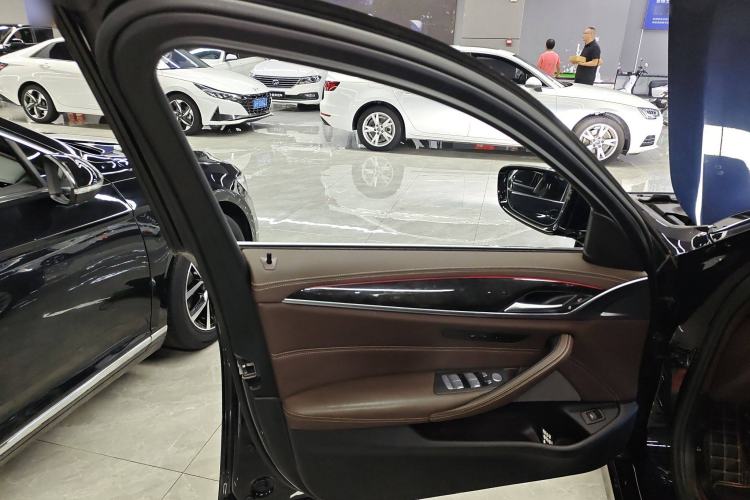 Used BMW 5 Series 2022 Second Facelift 525Li Luxury Package
