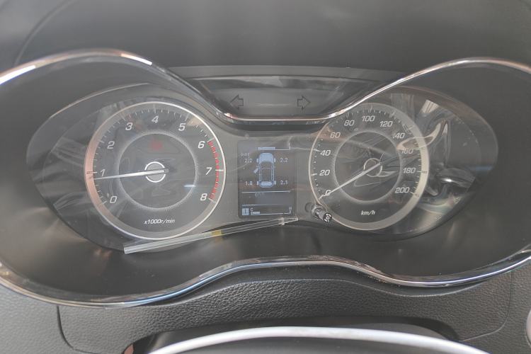 Used Baojun 560 2015 1.8L Manual Luxury Model