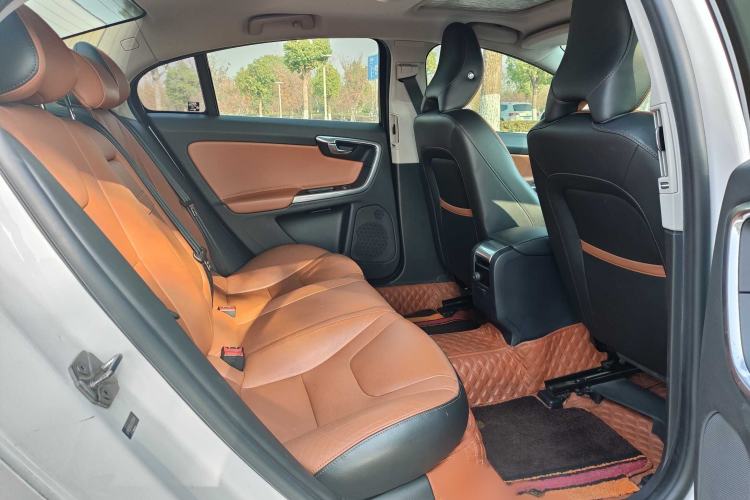 Used Volvo S60 2019 S60L Facelift T5 Intelligent Advanced Edition
