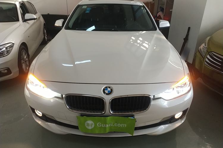 Used BMW 3 Series 2016 320Li Ambition Model
