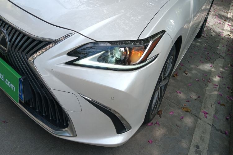 Used Lexus ES 2020 200 Excellence Edition