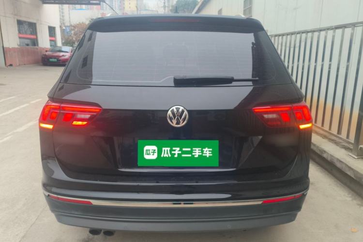 Used Volkswagen Tiguan L 2019 330TSI Automatic Two-Wheel Drive Smart Luxury Version China V Emission Standard
