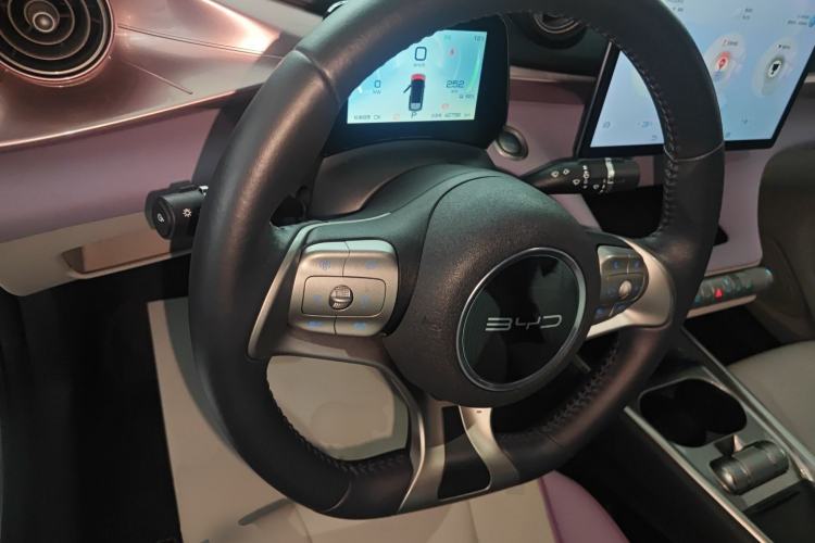 Used BYD Dolphin 2021 405 km Fashion Edition
