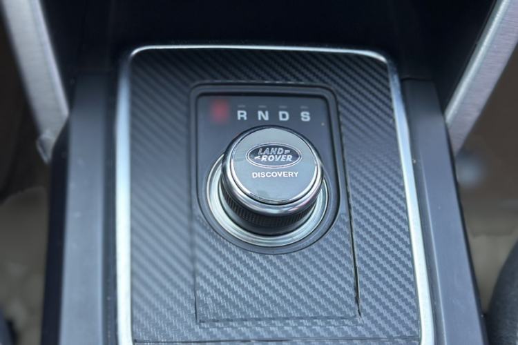 Used Land Rover Discovery Sport 2019 240 PS SE Version China VI Standard
