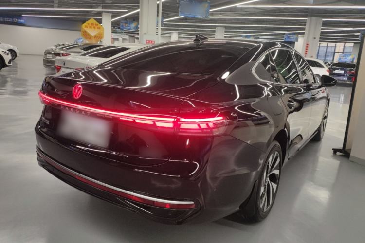 Used Volkswagen Passat 2025 Pro 380TSI Dragon Edition
