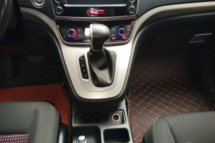 Used Haval M6 2018 Revised Version 1.5T DCT Two-Wheel Drive Urban Style
