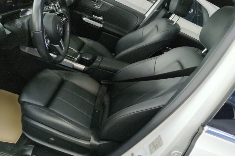 Used Mercedes-Benz GLB 2023 GLB 220 Fashion Model