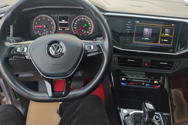 Used Volkswagen Tayron 2020 330TSI Two-Wheel Drive Luxury Smart Connectivity Version