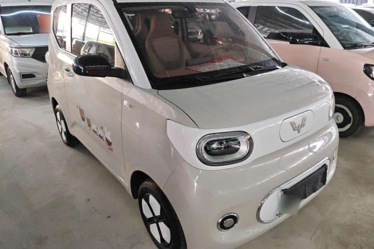 Used Wuling Hongguang MINIEV 2024 3rd Generation 215km Advanced Version
