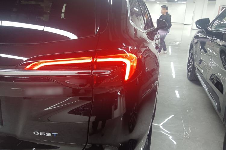 Used Buick Envision 2022 Encore Plus 652T Five-Seat Luxury Model
