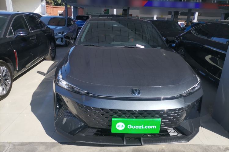 Used Changan UNI-V 2024 1.5T Prestige Edition
