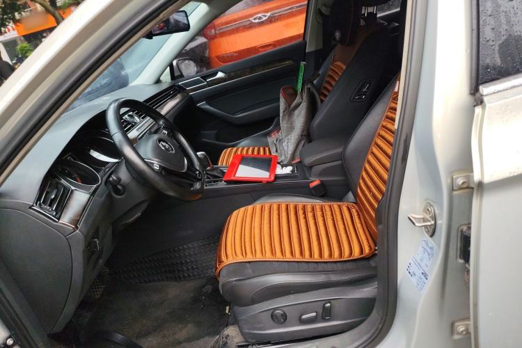 Used Volkswagen Magotan 2017 330TSI DSG Luxury Model