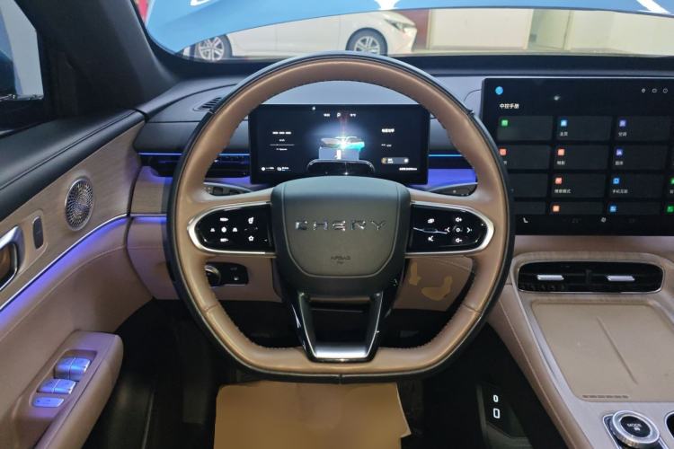 Used Chery Tiggo 8 PLUS C-DM 2025 1.5T 116 km Prestige Version 5 Seats
