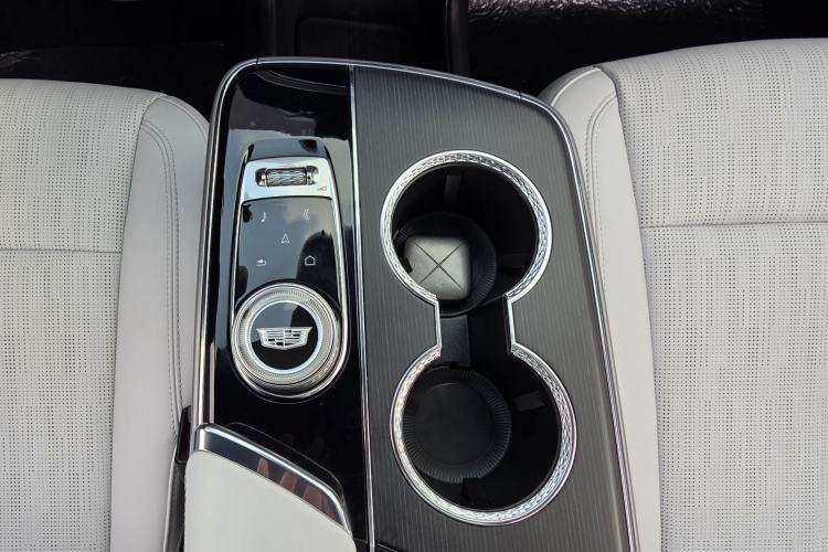 Used Cadillac LYRIQ 2024 Rear-Drive Standard Range Luxury Edition SUPER CRUISE
