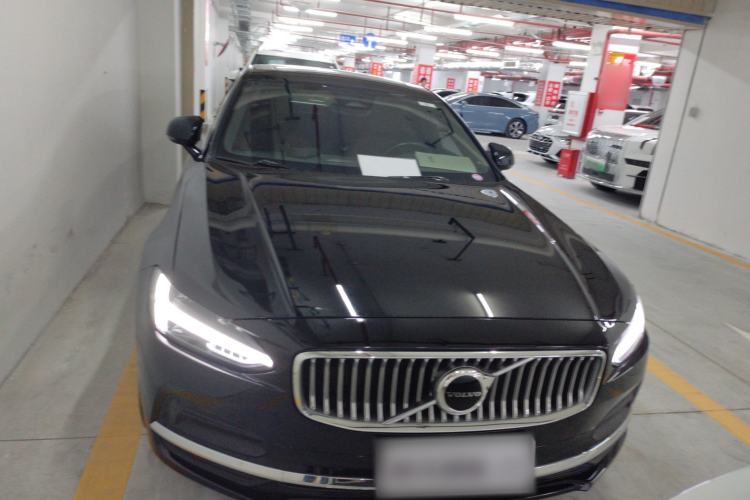 Used Volvo S90 2022 B5 Zhiyi Luxury Edition
