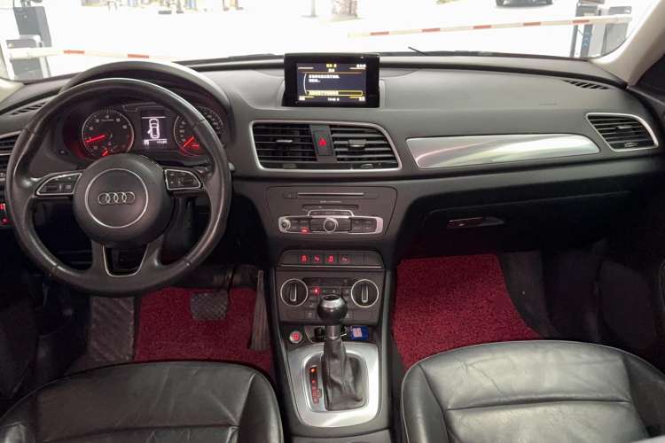 Used Audi Q3 2017 30 TFSI Fashion Model
