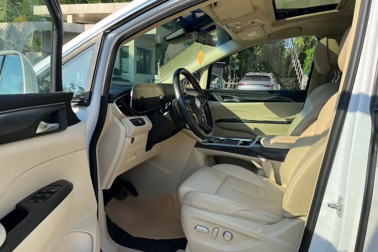 Used Buick GL8 2023 ES Lu Zun Deluxe Model
