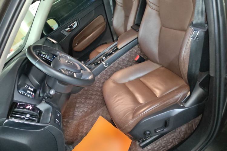 Used Volvo XC60 2018 T4 Zhiyi Edition