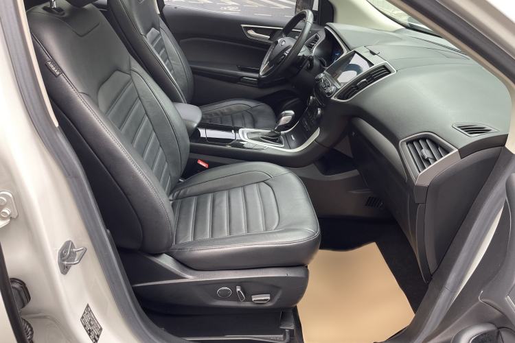 Used Ford Edge 2018 EcoBoost 245 Two-Wheel-Drive Platinum Edition 7-Seater China V Emission Standard