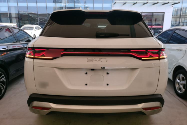 Used BYD Song L DM-i 2024 112 km Leading Edition
