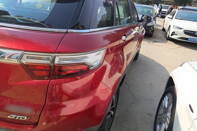 Used JMC Yusheng S330 2016 1.5L GTDi Automatic Two-Wheel Drive Fashion Edition
