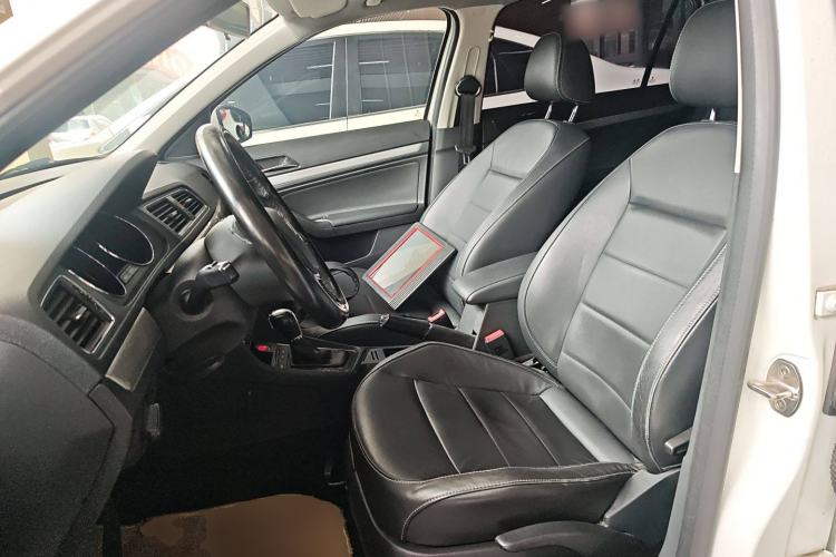 Used Volkswagen Gran Lavida 2015 230TSI DSG Comfort Edition
