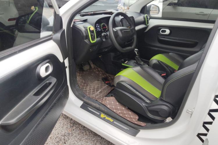 Used Roewe Clever 2021 302 km New Four-Seater Super-Efficient Version