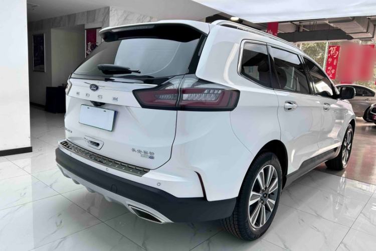 Used Ford Edge 2021 PLUS EcoBoost 245 Two-Wheel-Drive Platinum Edition 5 Seats
