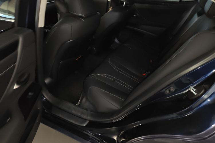 Used Lexus ES 2020 200 Excellence Edition
