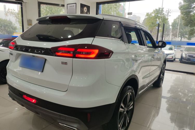 Used Geely Auto Emgrand X7 Sport 2022 1.8TD DCT Zhiya Trim