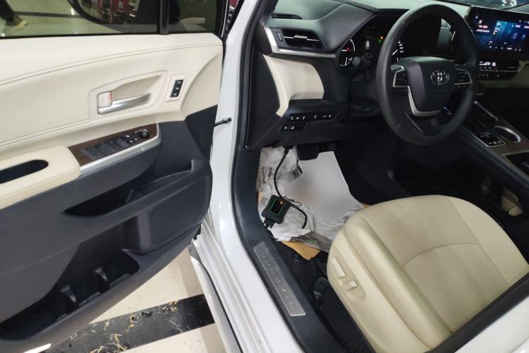 Used Toyota Granvia 2023 2.5L Hybrid Prestige PLUS Edition