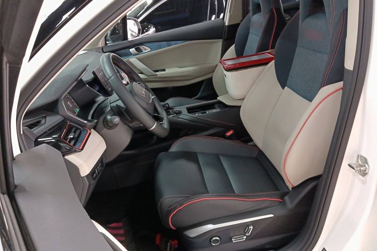 Used Lynk & Co 06 2020 1.5T YAO Halo
