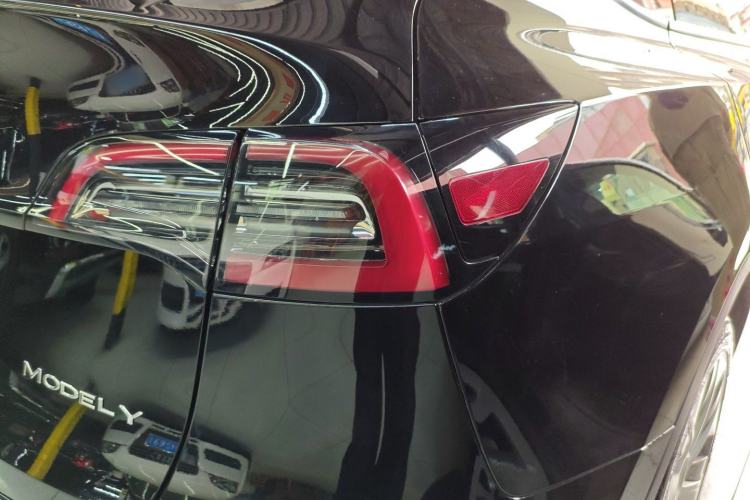 Used Tesla Model Y 2022 Long-Range All-Wheel-Drive Version