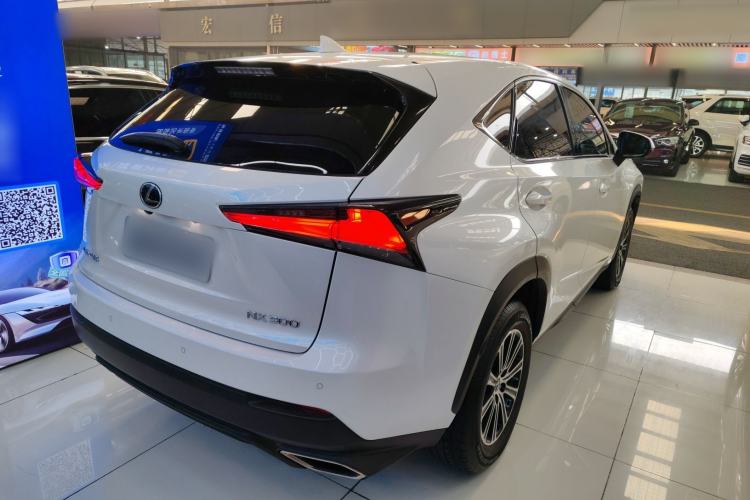 Used Lexus NX 2018 300 Front-Drive Freeline Edition
