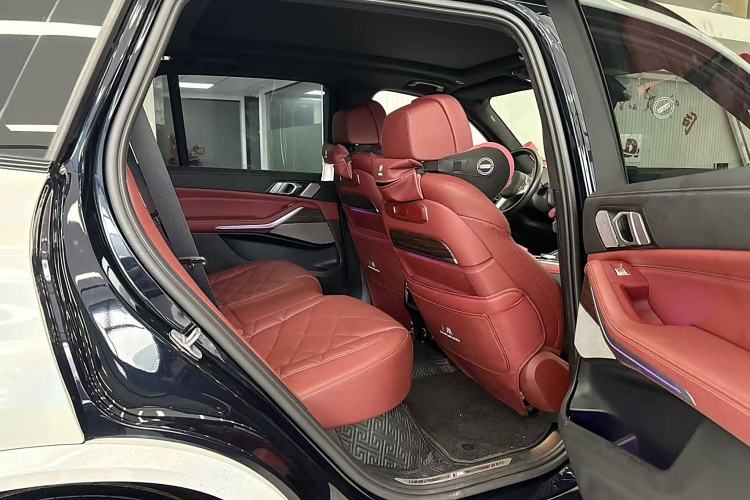 Used BMW X5 2023 xDrive 40Li M Sport Night Edition Package
