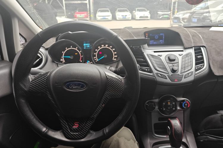 Used Ford Fiesta 2013 Hatchback 1.5L Automatic Fashion Edition